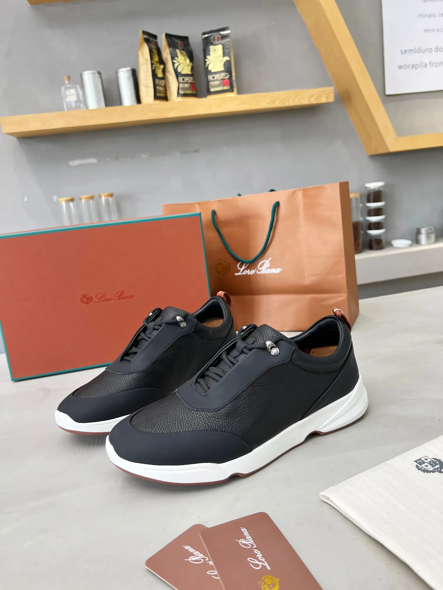 Men's shoes 💰660 🧚‍♂️Loro Piana*👉Top genuine grade👉Buy the original 1:1 copy💯💯💯 Founded the existing Loro Piana company on April 24, 1924. It is now the sixth generation of family business, providing top-quality products to customers who are discerning about taste and quality. ❤️ Imported silk calfskin and South Korean natural cowhide. The interior is made of imported A-grade water-dyed cowhide. 💯💯💯 Original molded base. 💯Authentic packaging code number: 39-46